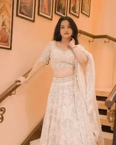 Escort Service In Payal
